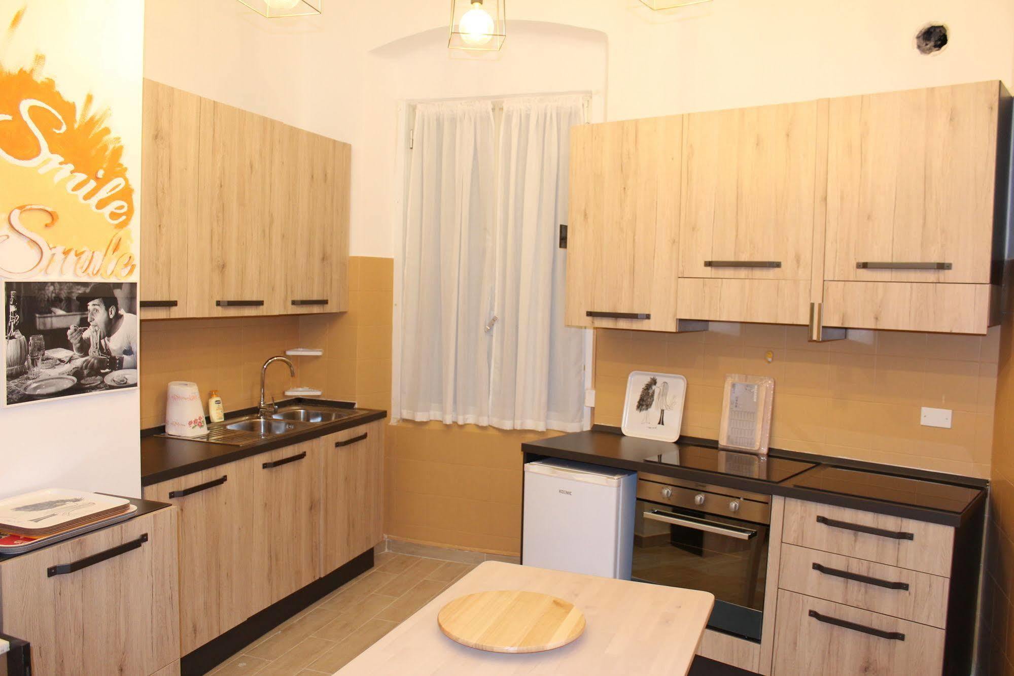 ג'נובה Victoria House Hostel מראה חיצוני תמונה